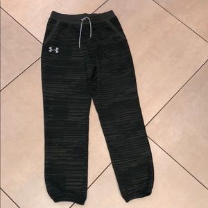 BRAND NEW UNDER ARMOUR BOYS SWEATPANTS SZ LG